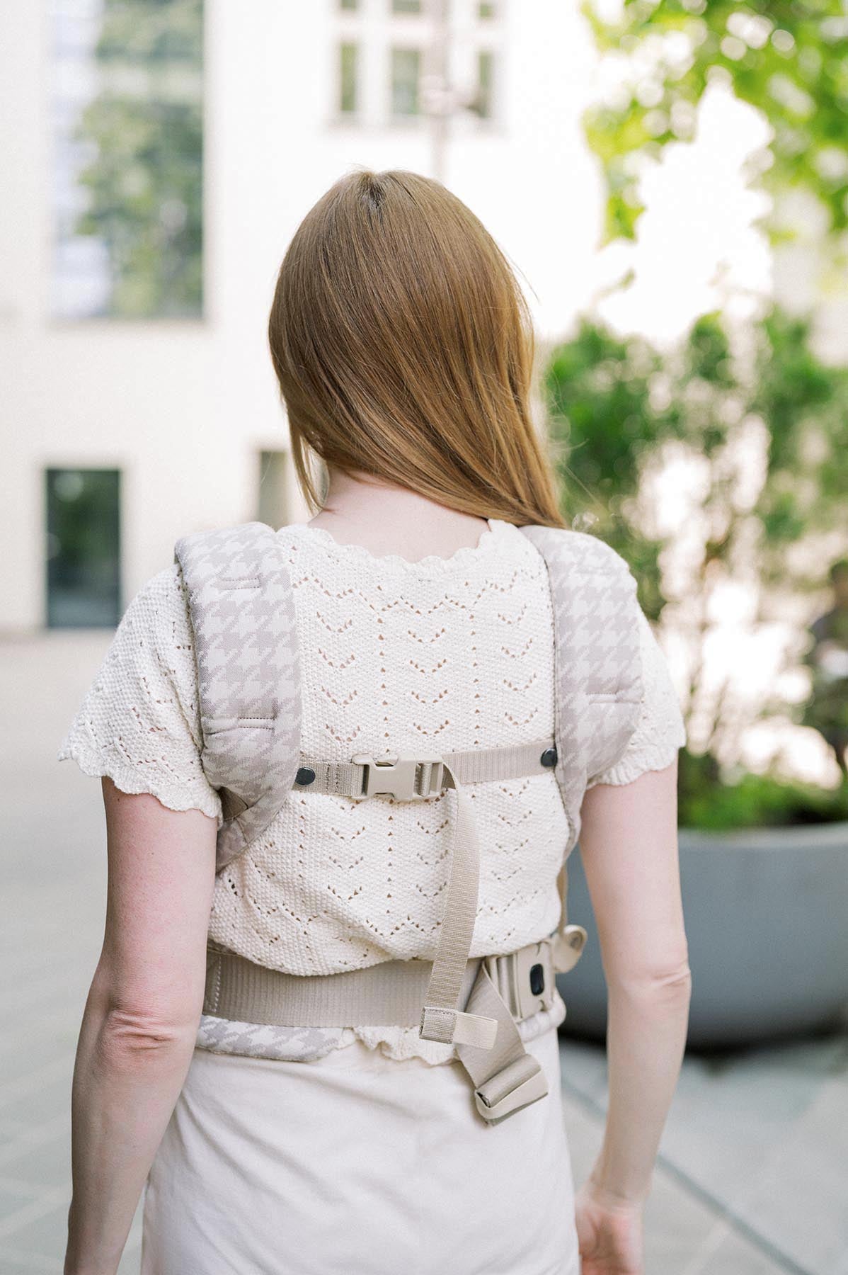 Nosic pre novorodencov zadny pohlad